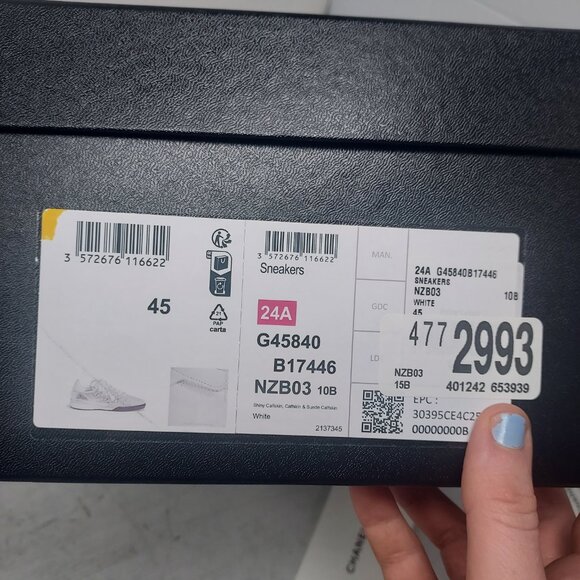 CHANEL 24A Quilted CC White Black MENS Sneaker - Picture 12 of 12